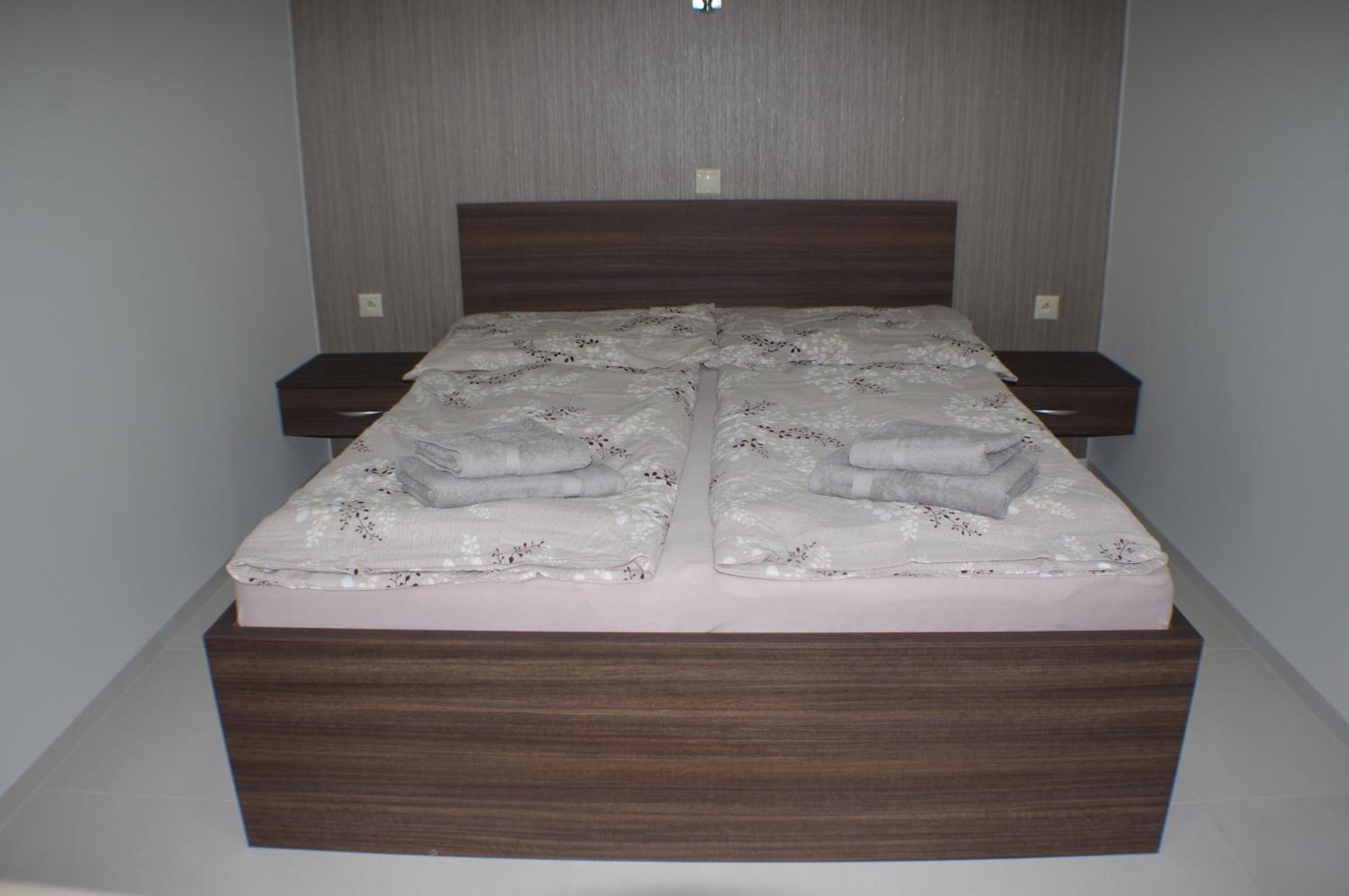 Vila Lexus Velky Meder Ngoại thất bức ảnh